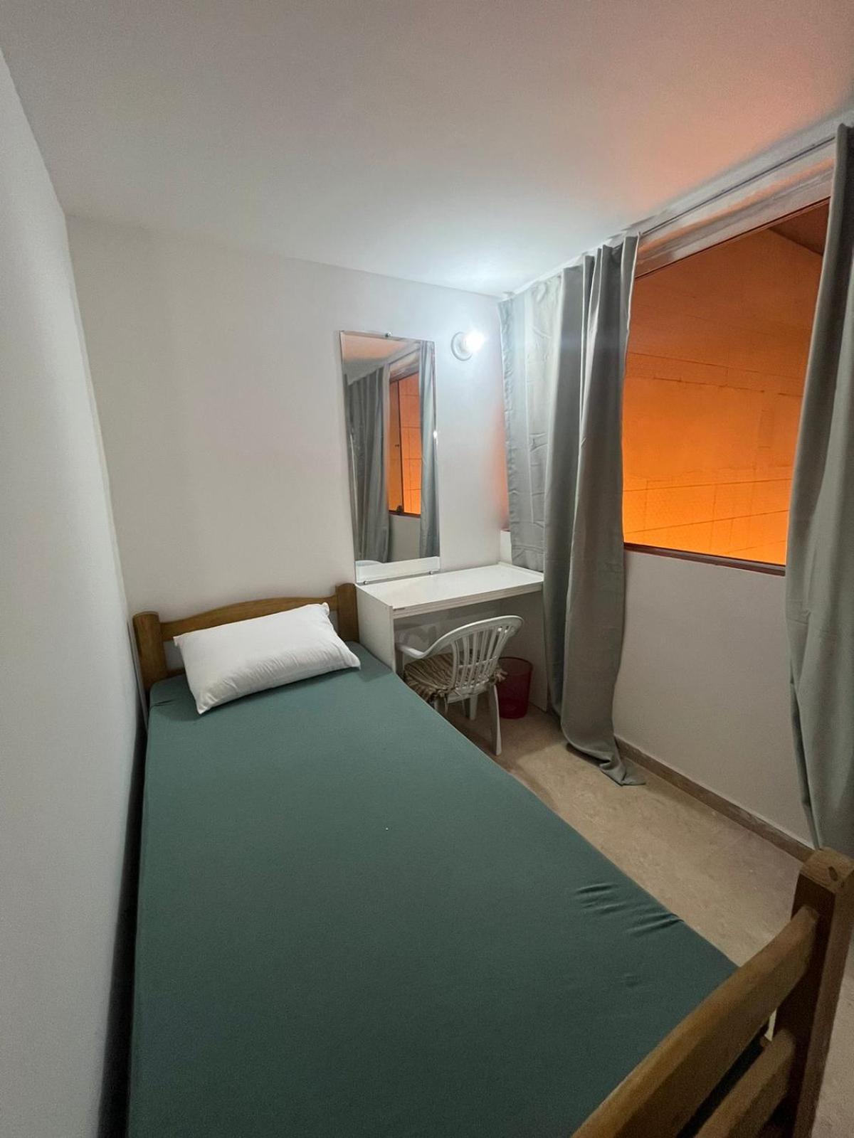 Albergue Waypoint Cgh *